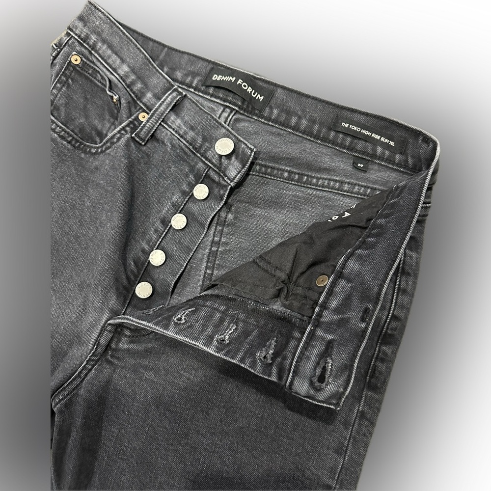 Aritzia Denim Forum The Yoko High Rise Slim 28L | Black Eyeliner - Picture 12 of 15